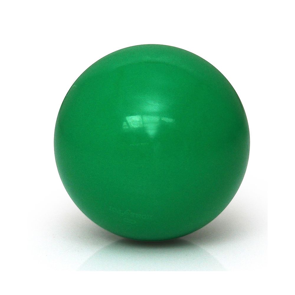 Игры зеленый шар. Зеленый мячик. Зеленый мяч на белом фоне. Мяч зеленый маленький. Презентация зелёный шар.