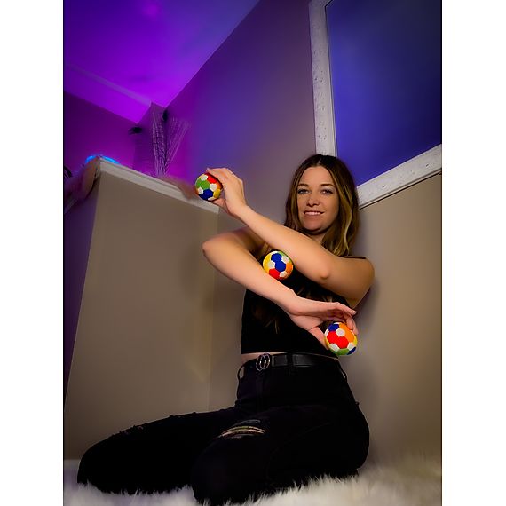 Set of Total Brilliance Juggling Balls