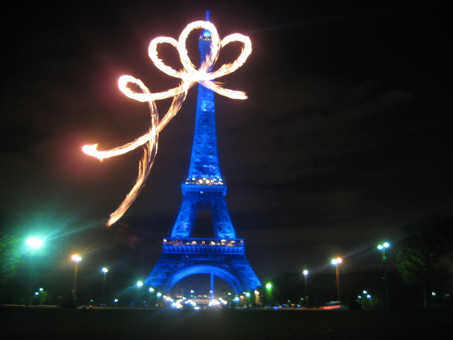 Eiffel Bow Tower