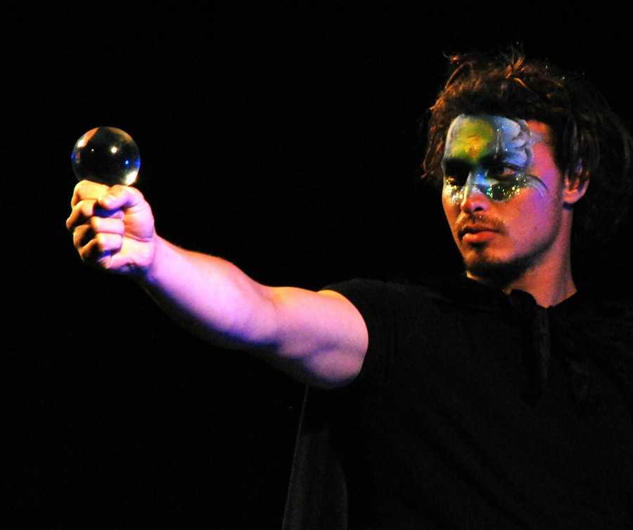 The face of contact juggling