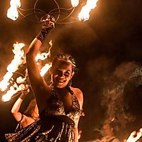 Fan-Fire LadyðŸ˜ƒ