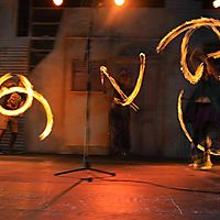 Random hands,random movements,one love &lt;3