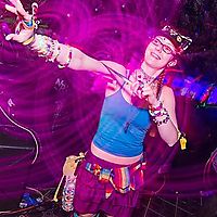 Keepin The Oldskool Vibez Alive With Glowstringing !